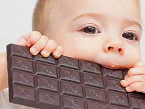 Alimentos que podem causar cólicas nos bebês