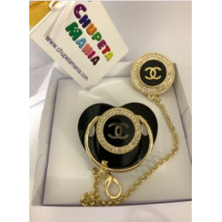 Chupeta Chanel Preta c/ Prendedor